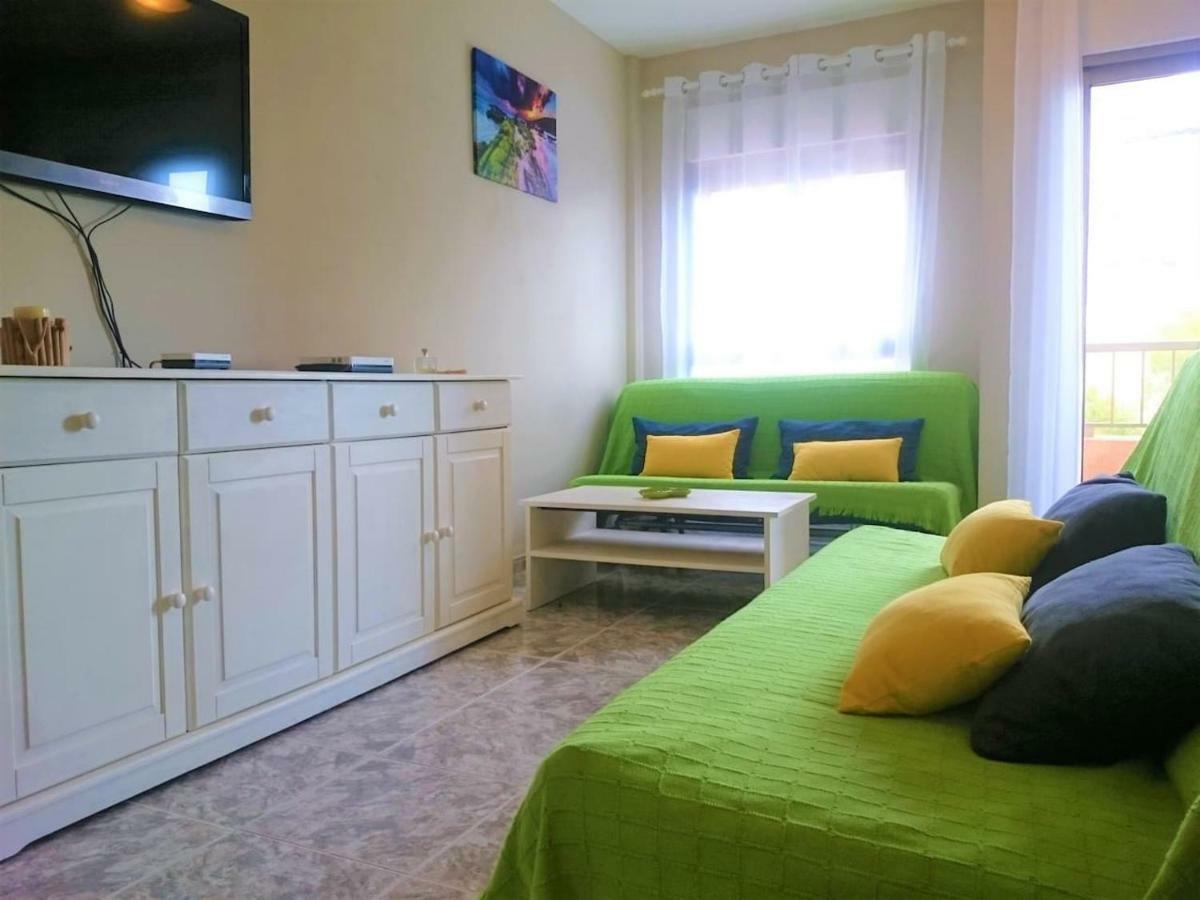 Bright Spacious Apartment, 2 Min Walk From Beach كانديلاريا المظهر الخارجي الصورة