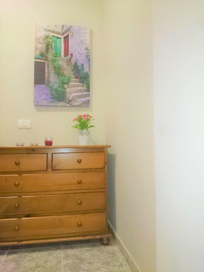 Bright Spacious Apartment, 2 Min Walk From Beach كانديلاريا المظهر الخارجي الصورة